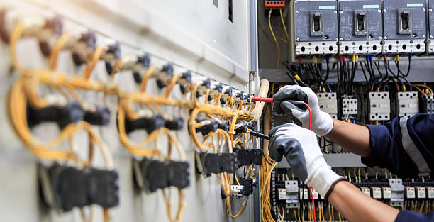 Professional Electrician technician working in Bethel, NC